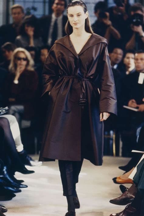 Prada fashion shows 1990s